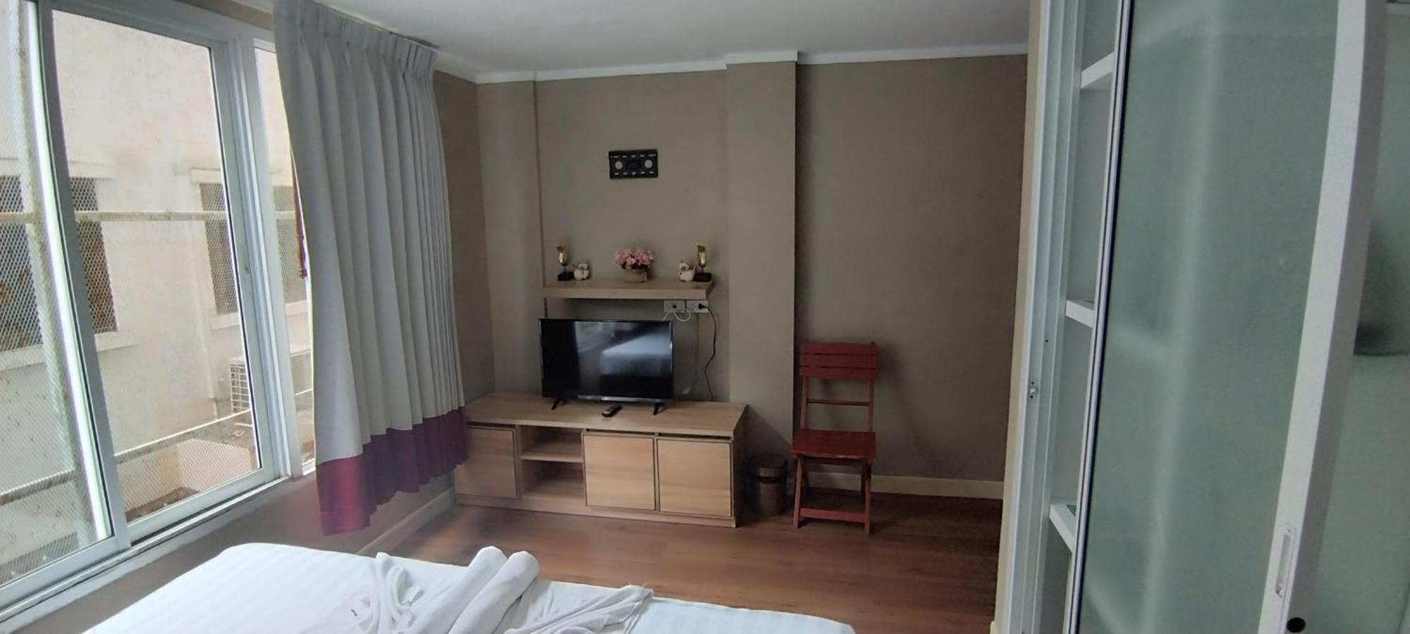 กะตะบีชสตูดิโอ Hotel หาดกะตะ ภายนอก รูปภาพ