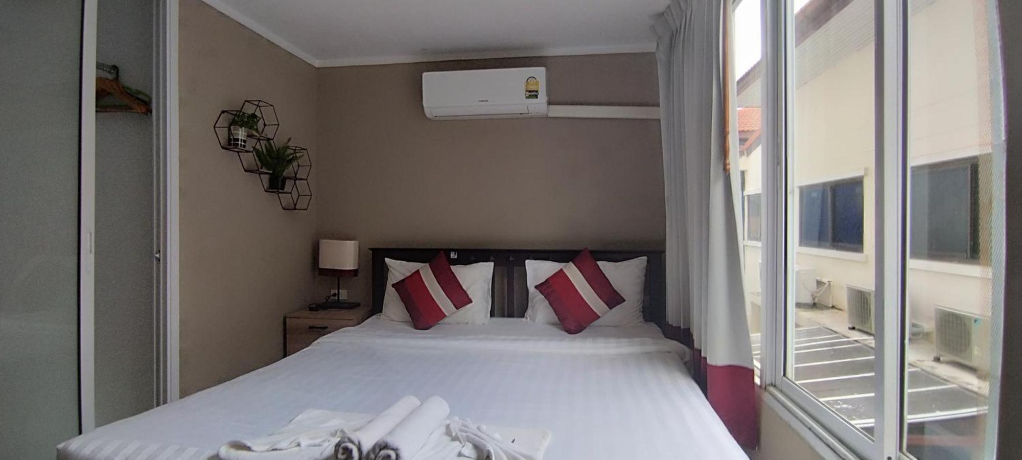 กะตะบีชสตูดิโอ Hotel หาดกะตะ ภายนอก รูปภาพ