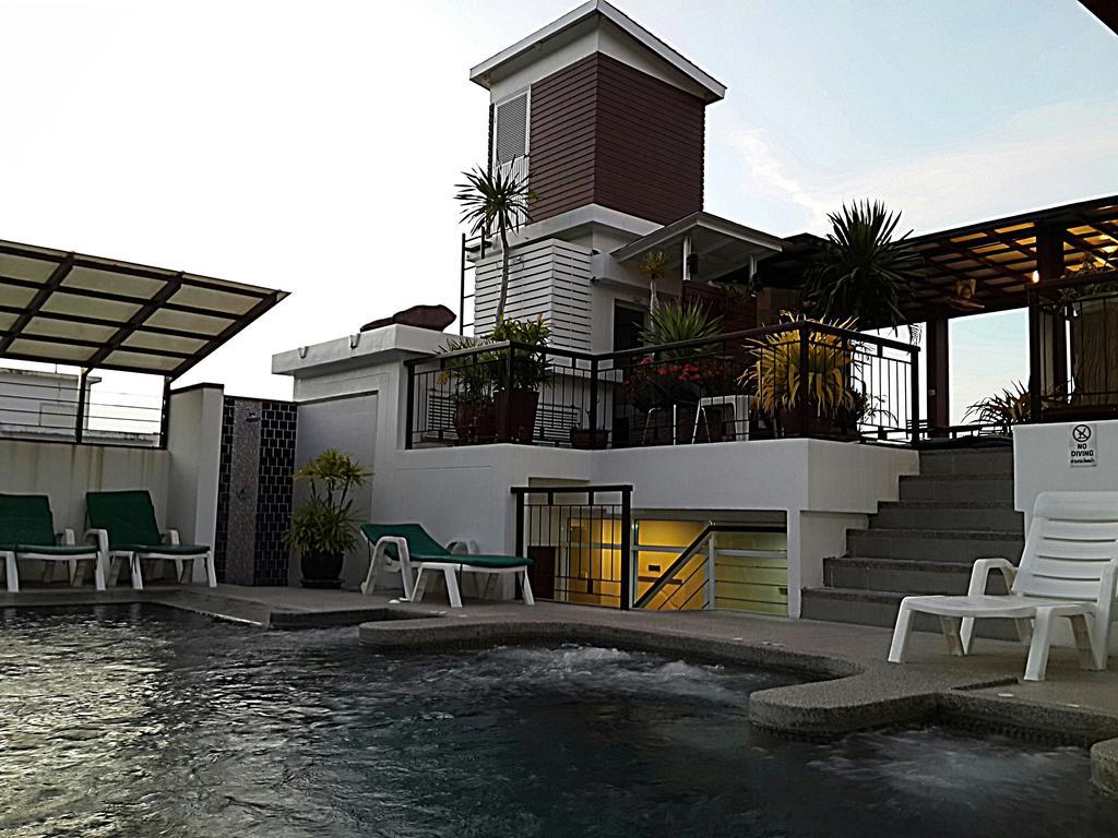 กะตะบีชสตูดิโอ Hotel หาดกะตะ ภายนอก รูปภาพ